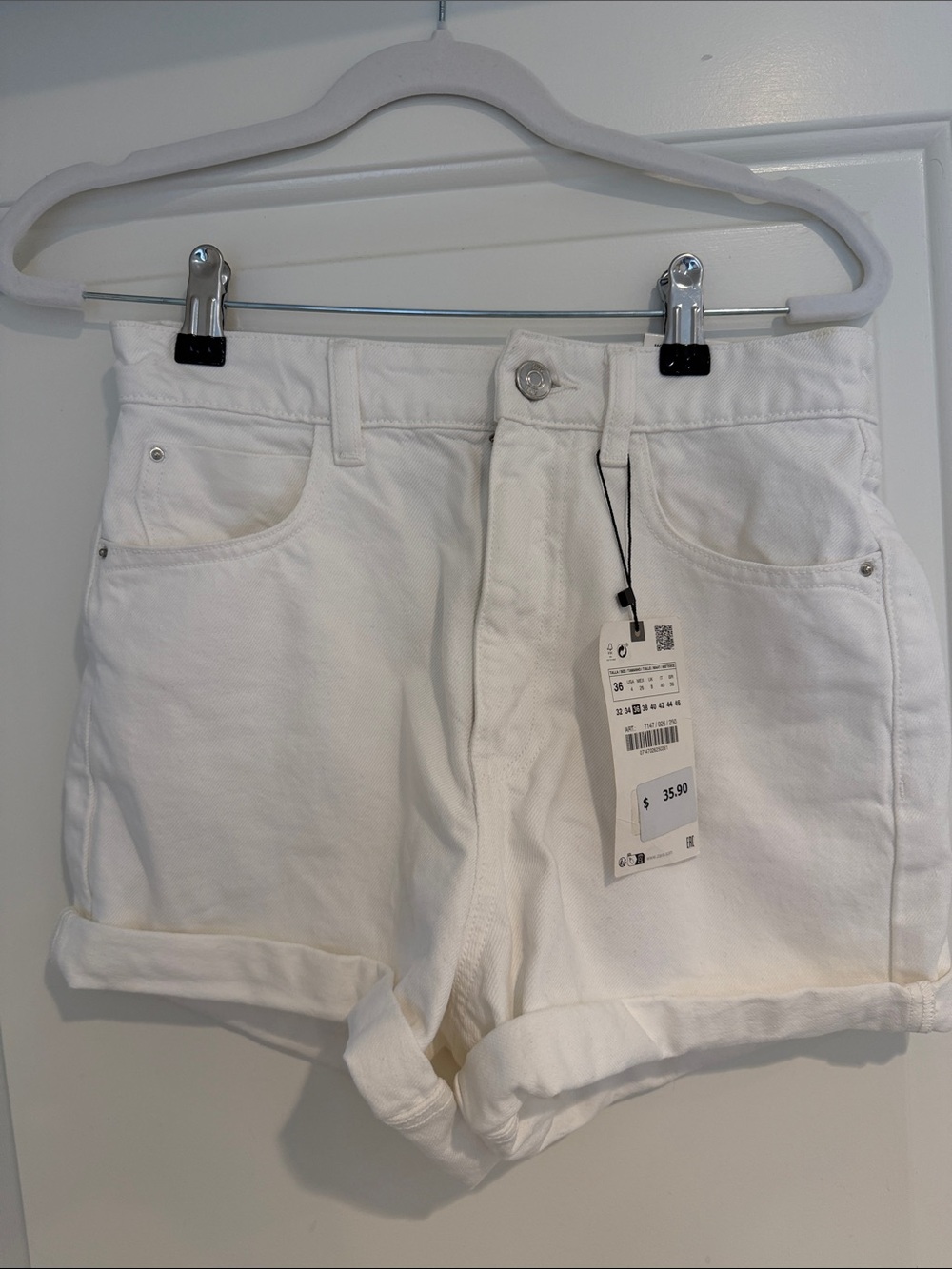 Zara white mom short size 4 NWT